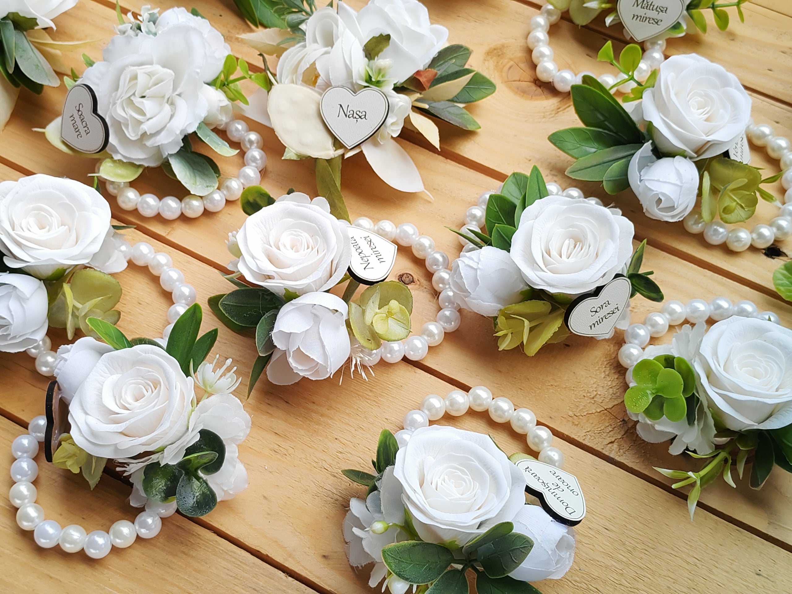 Brățări și Cocarde din mătase și flori uscate