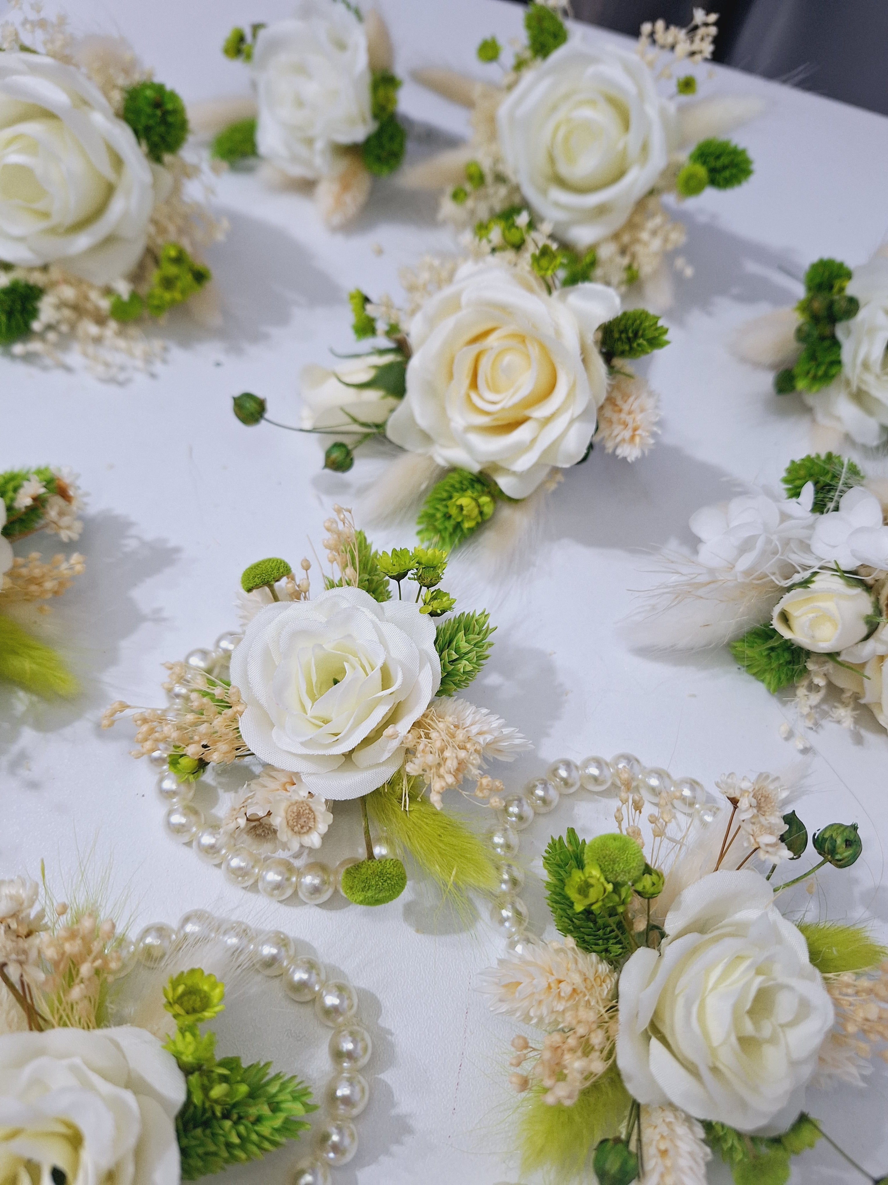 Brățări și Cocarde mătase și flori uscate