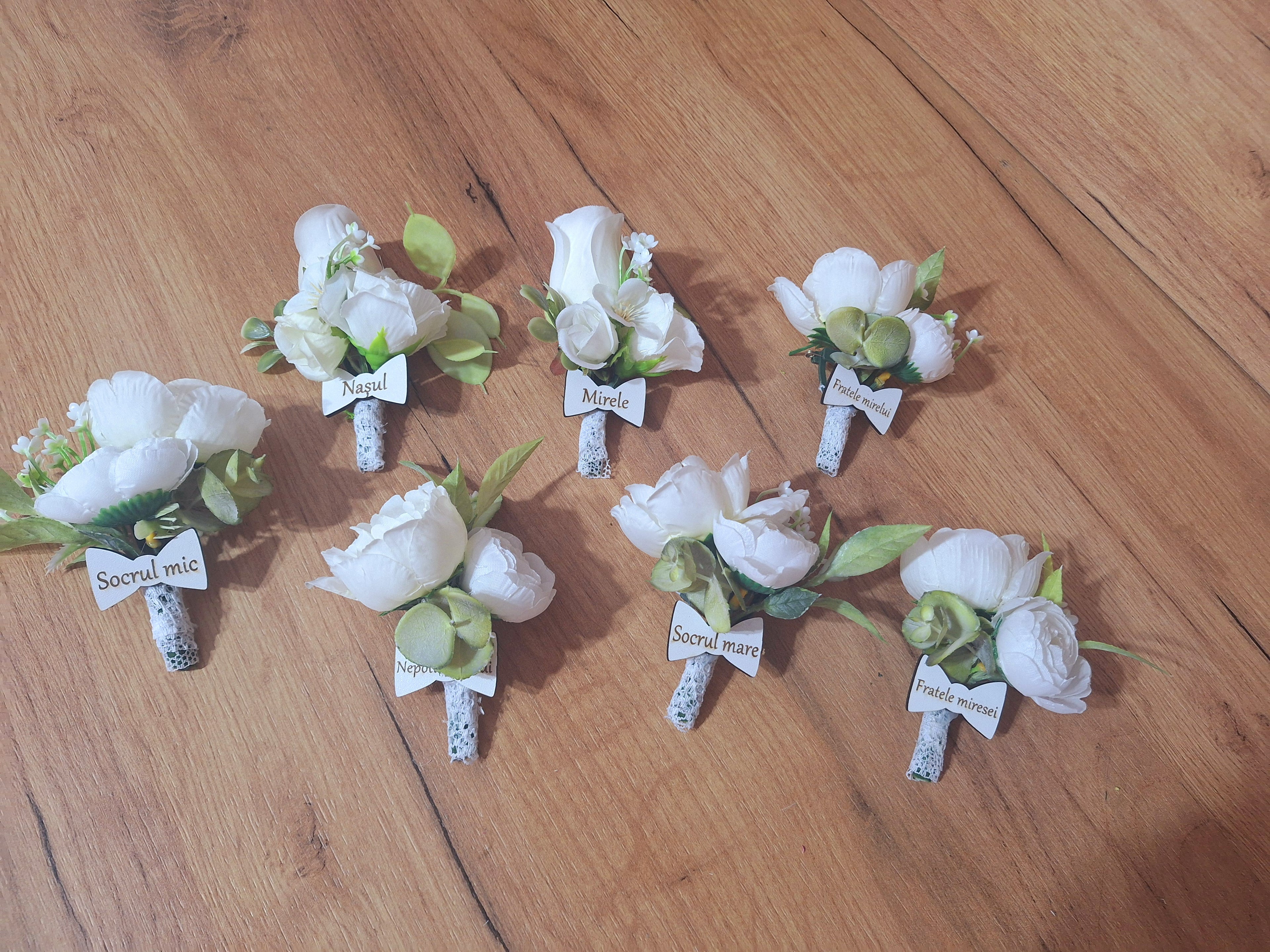 Cocarde și Brățări flori matase