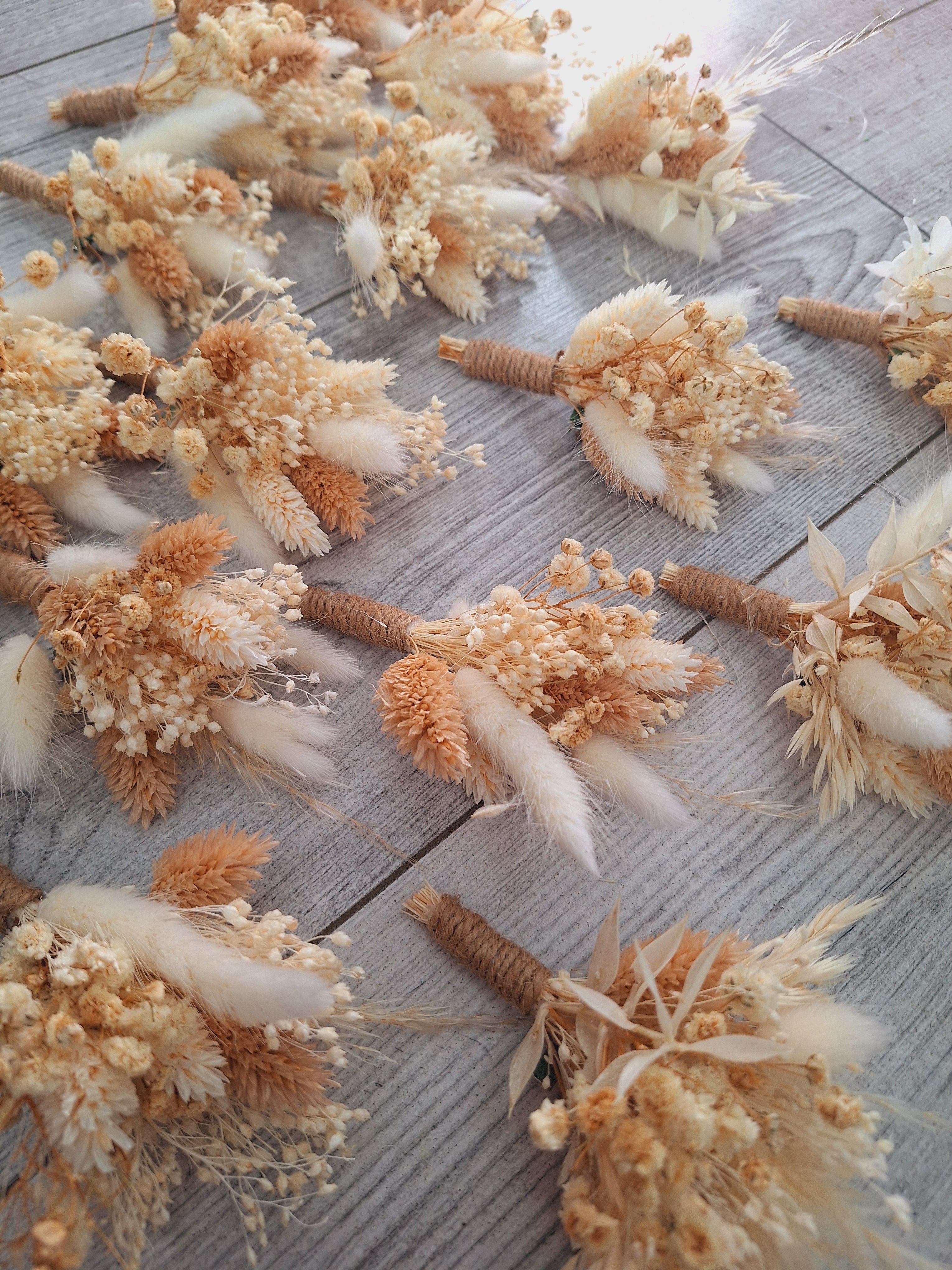 Brățări și Cocarde criogenate și flori uscate