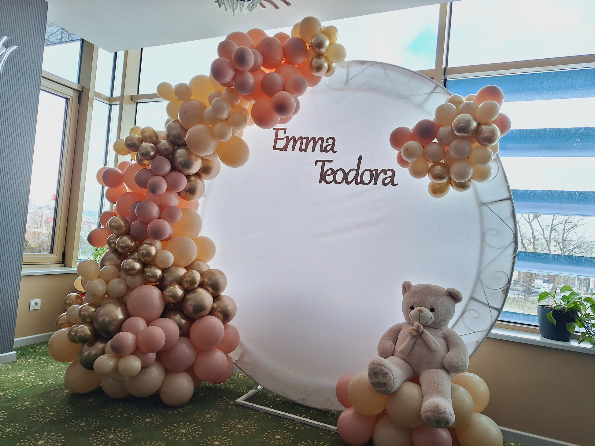 Photo corner baloane /Masa prezidiu /masa invitați