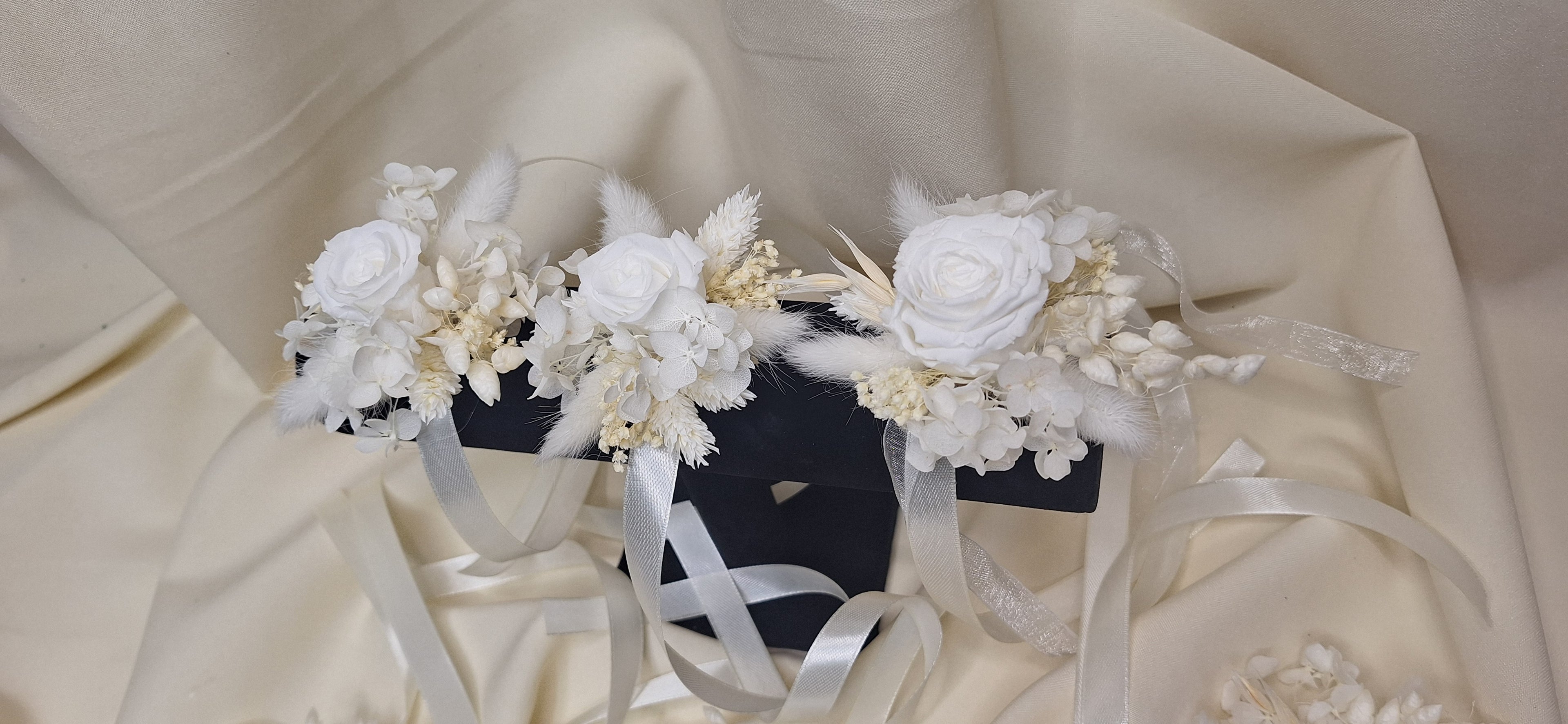 Brățări și Cocarde criogenate alb