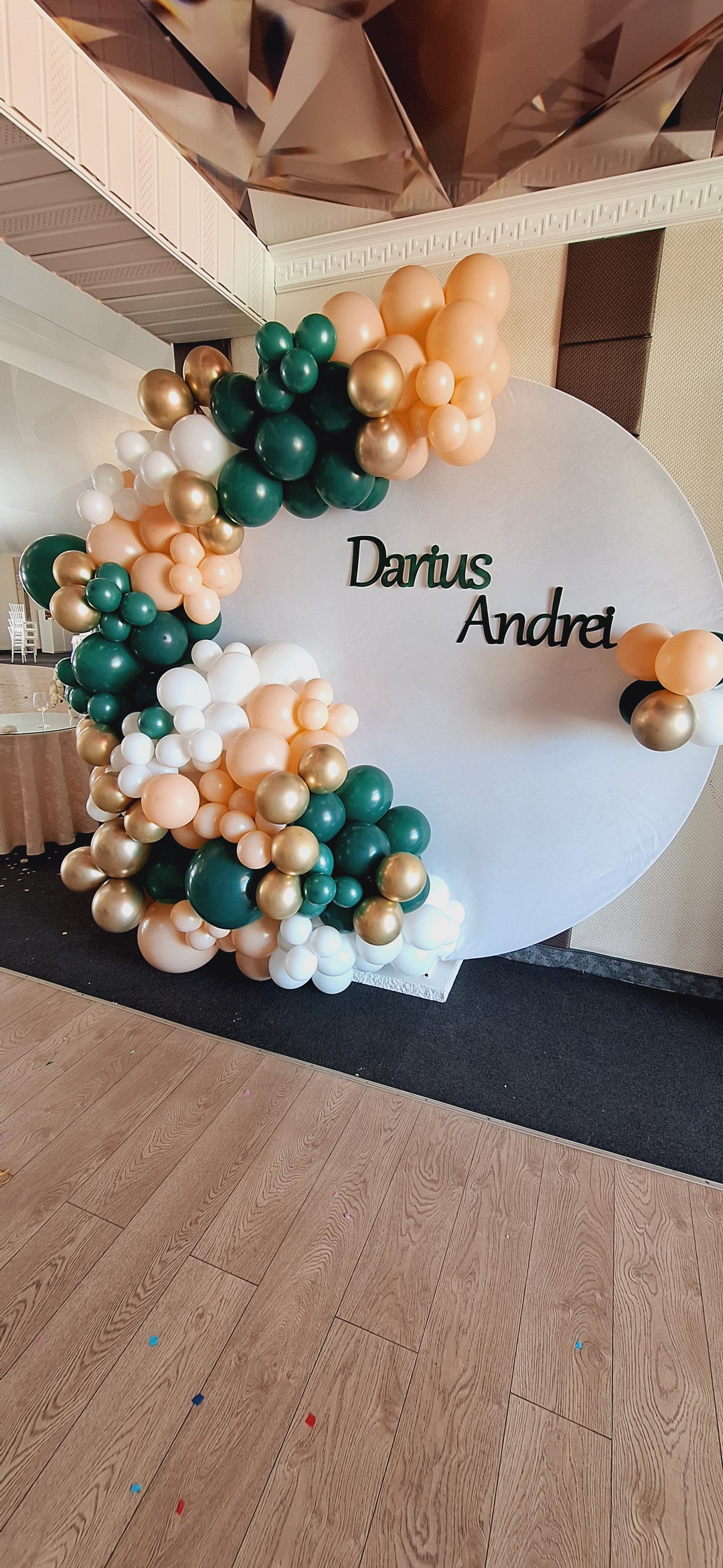 Photo corner baloane /Masa prezidiu /masa invitați