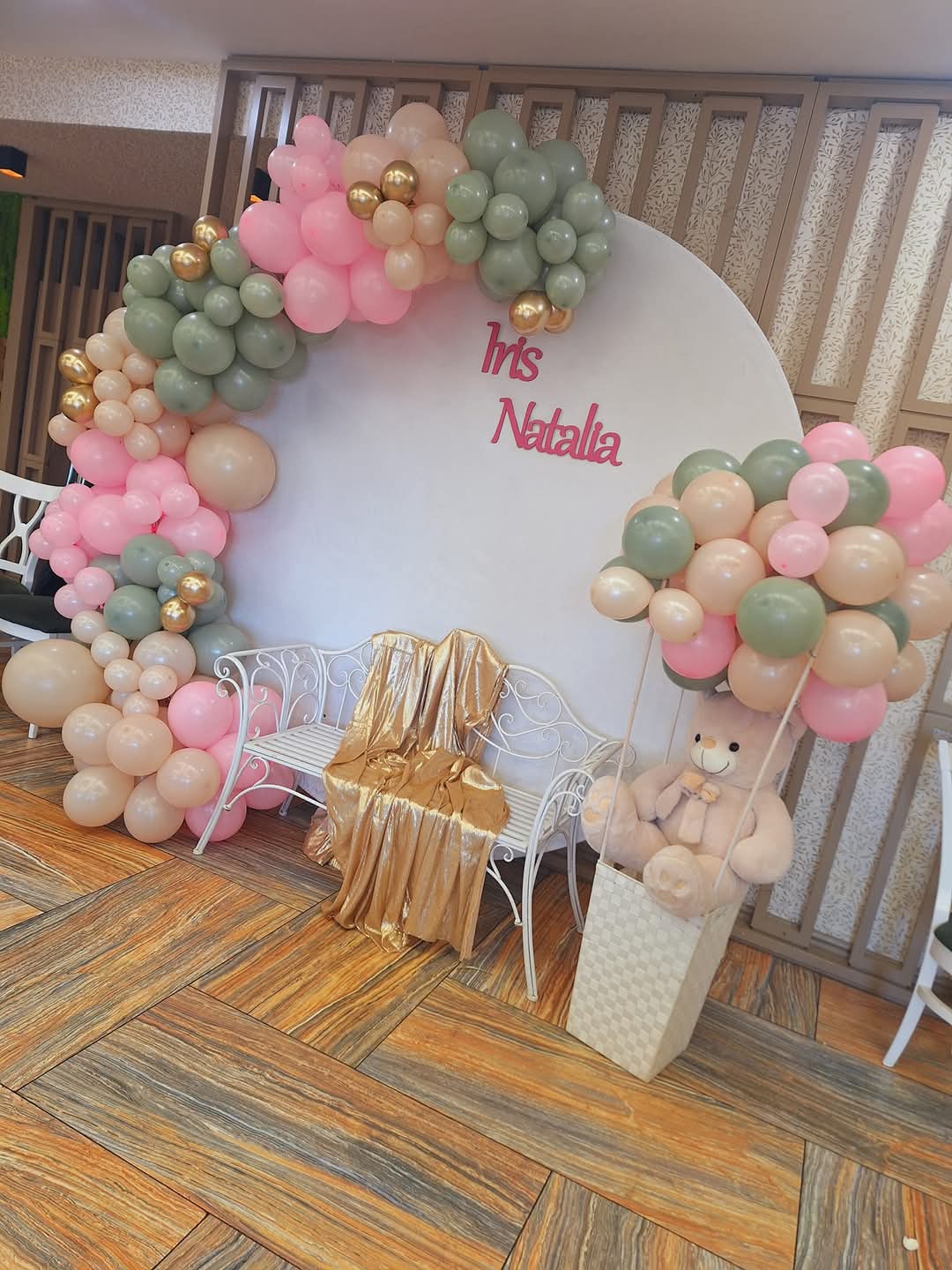 Photo corner baloane /Masa prezidiu /masa invitați