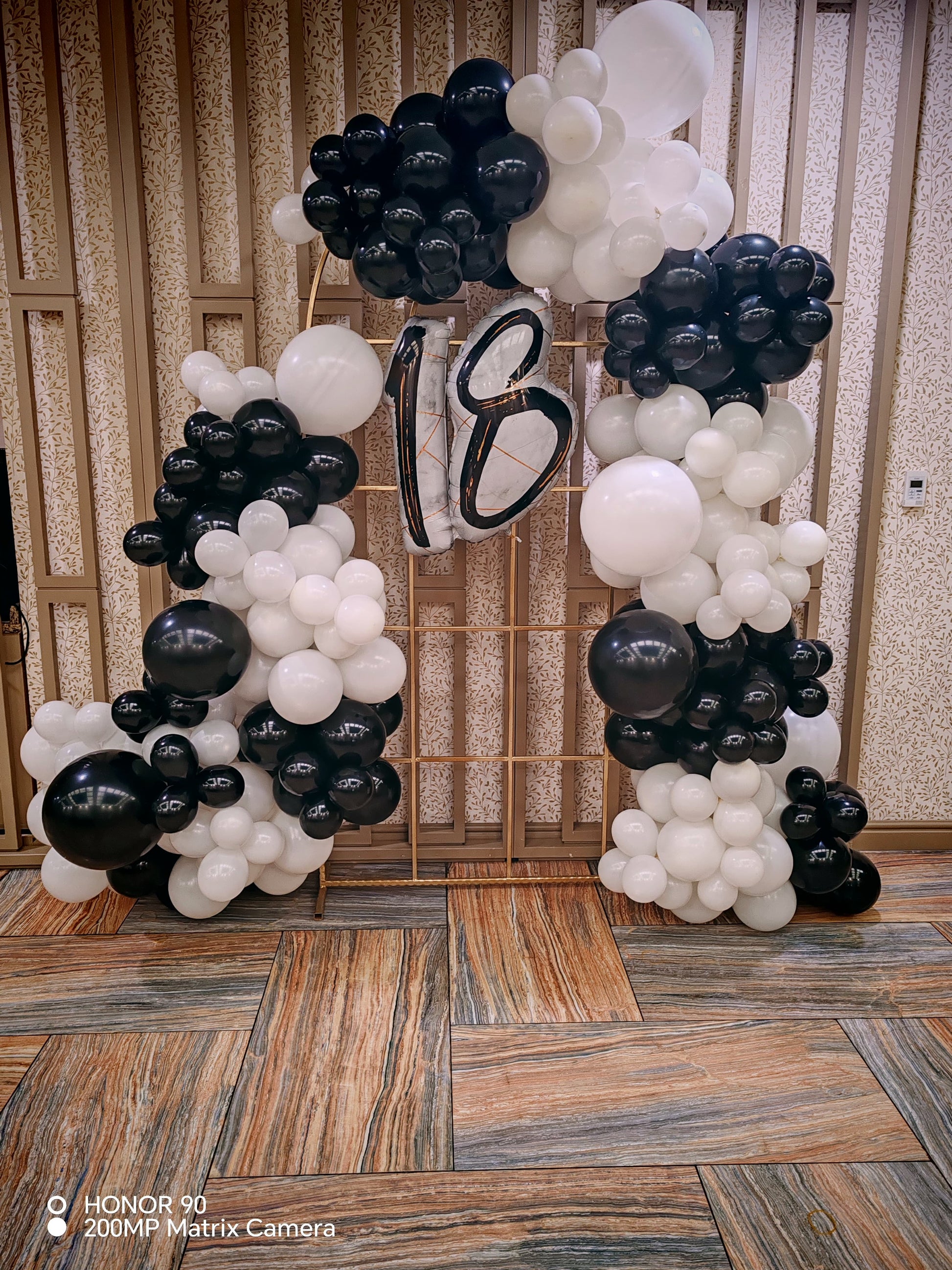 Photo corner baloane /Masa prezidiu /masa invitați