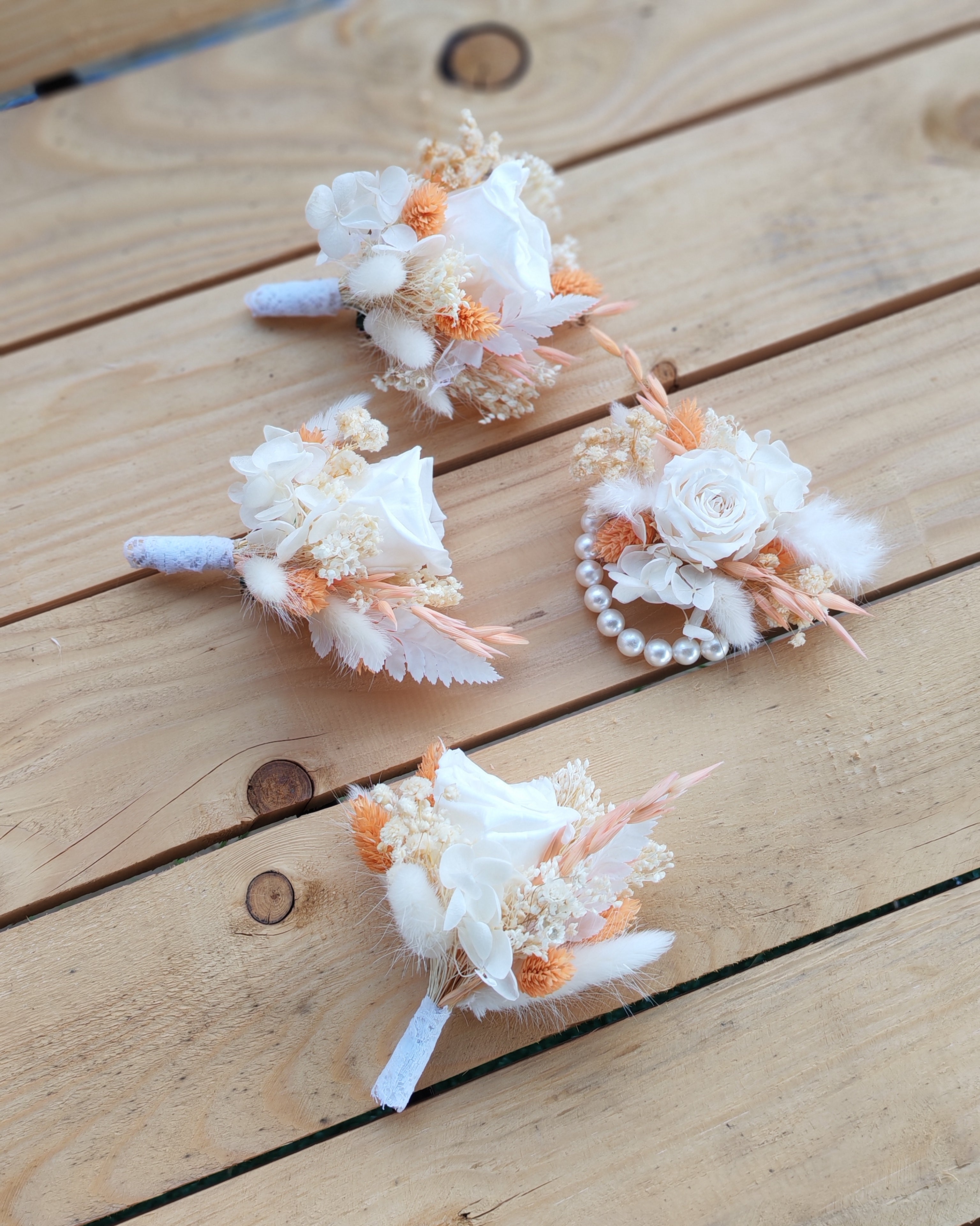 Brățări și Cocarde somon