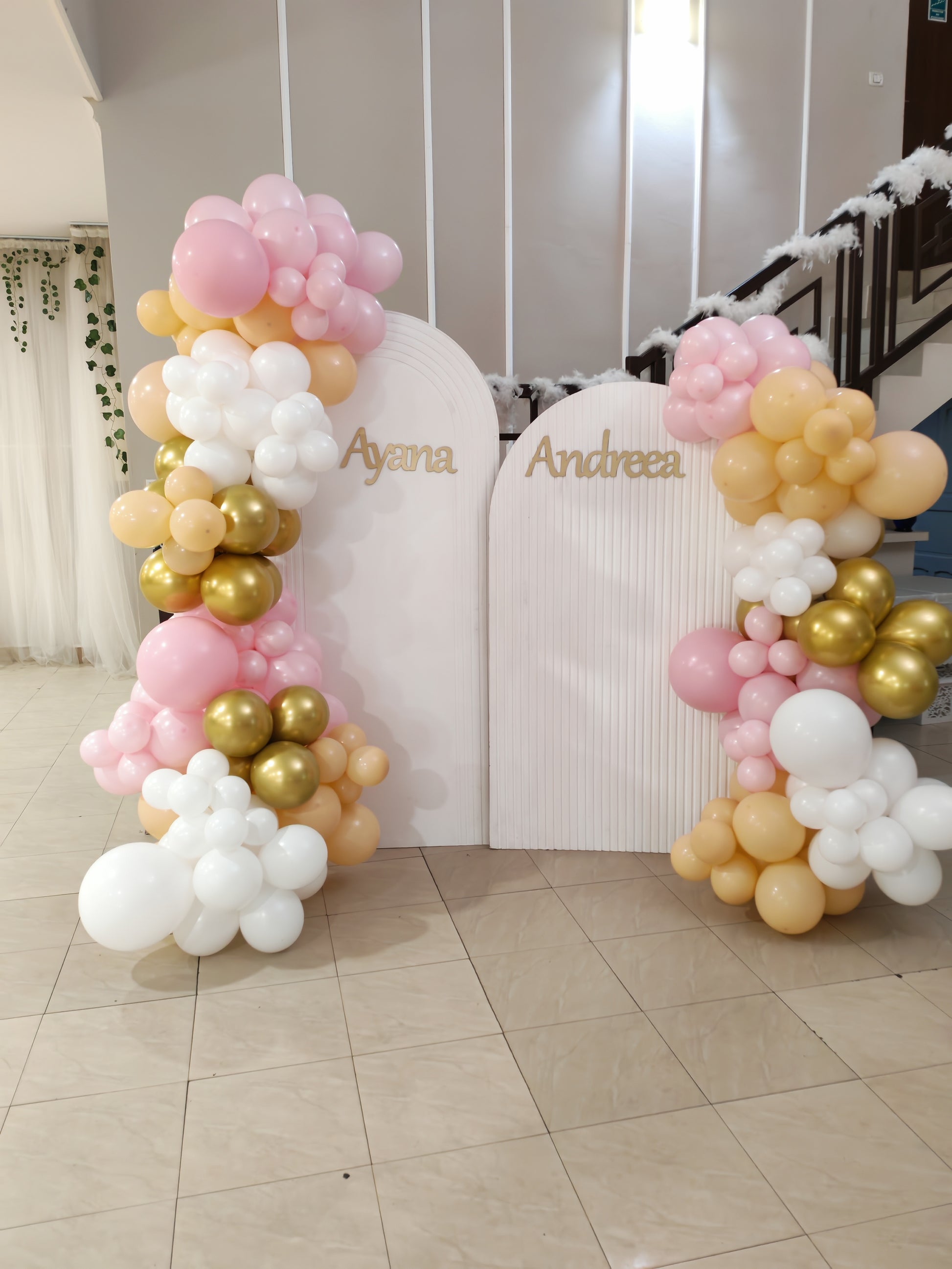 Photo corner baloane /Masa prezidiu /masa invitați
