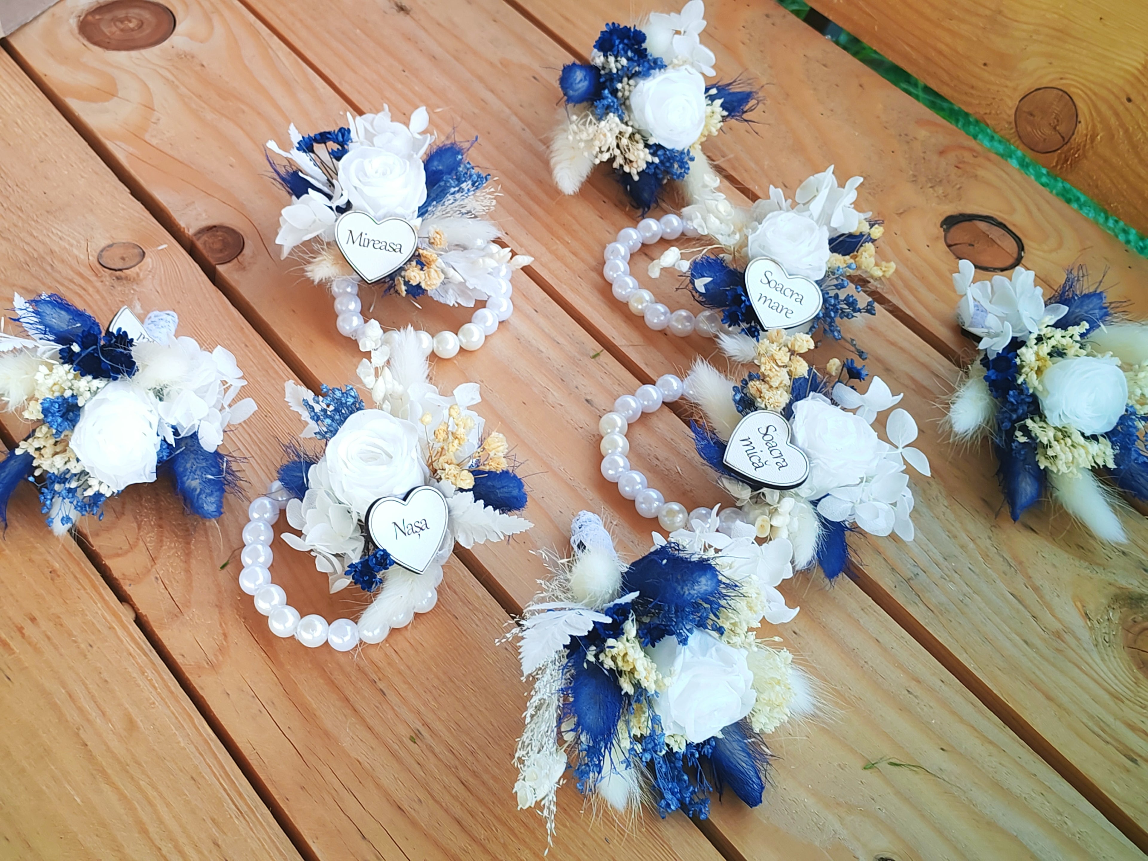 Brățări și Cocarde albastru regal