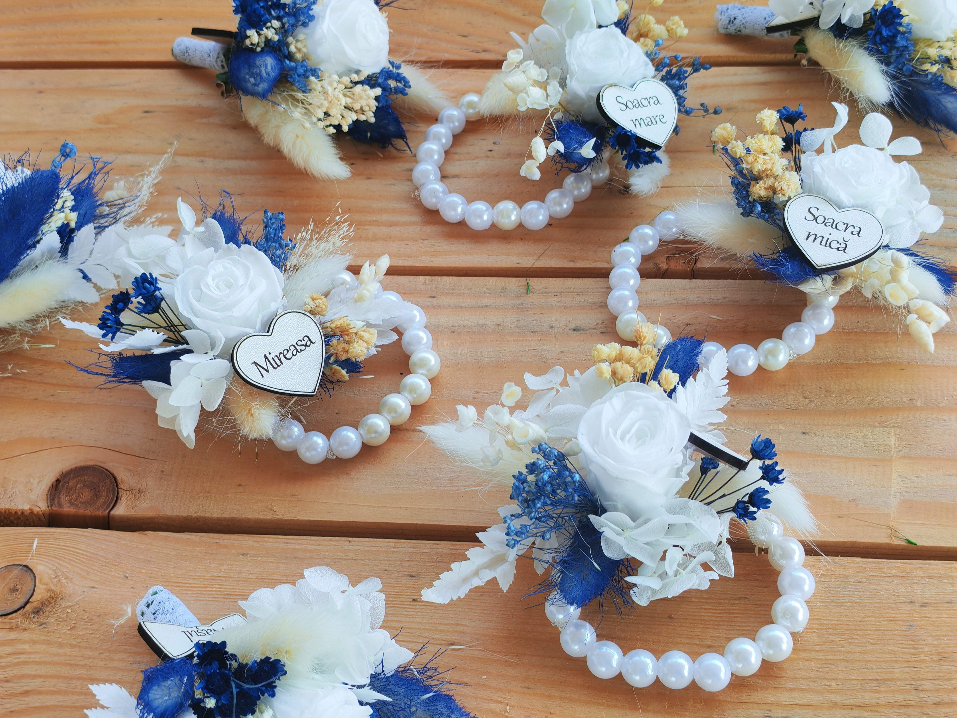 Brățări și Cocarde albastru regal