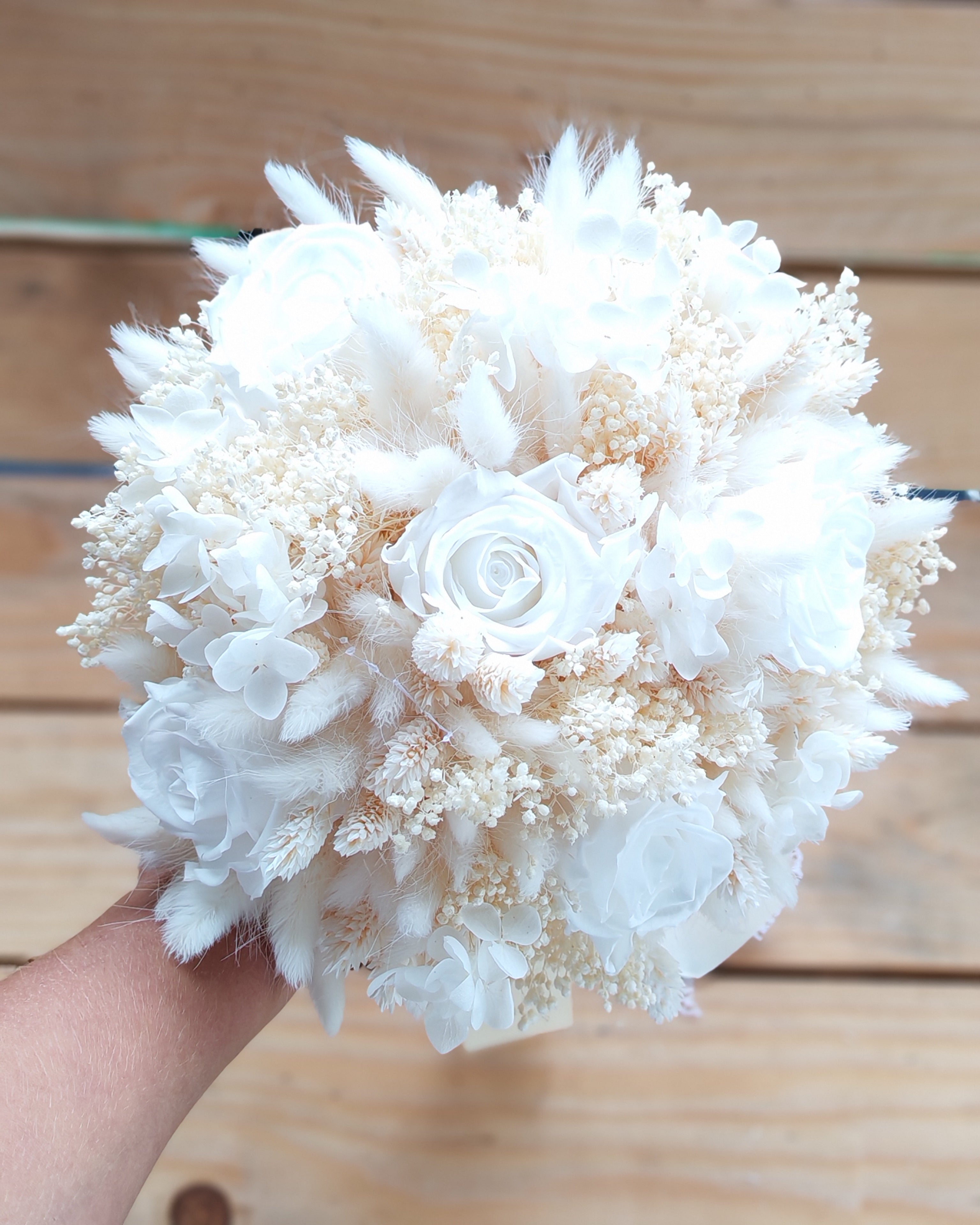 Buchet alb