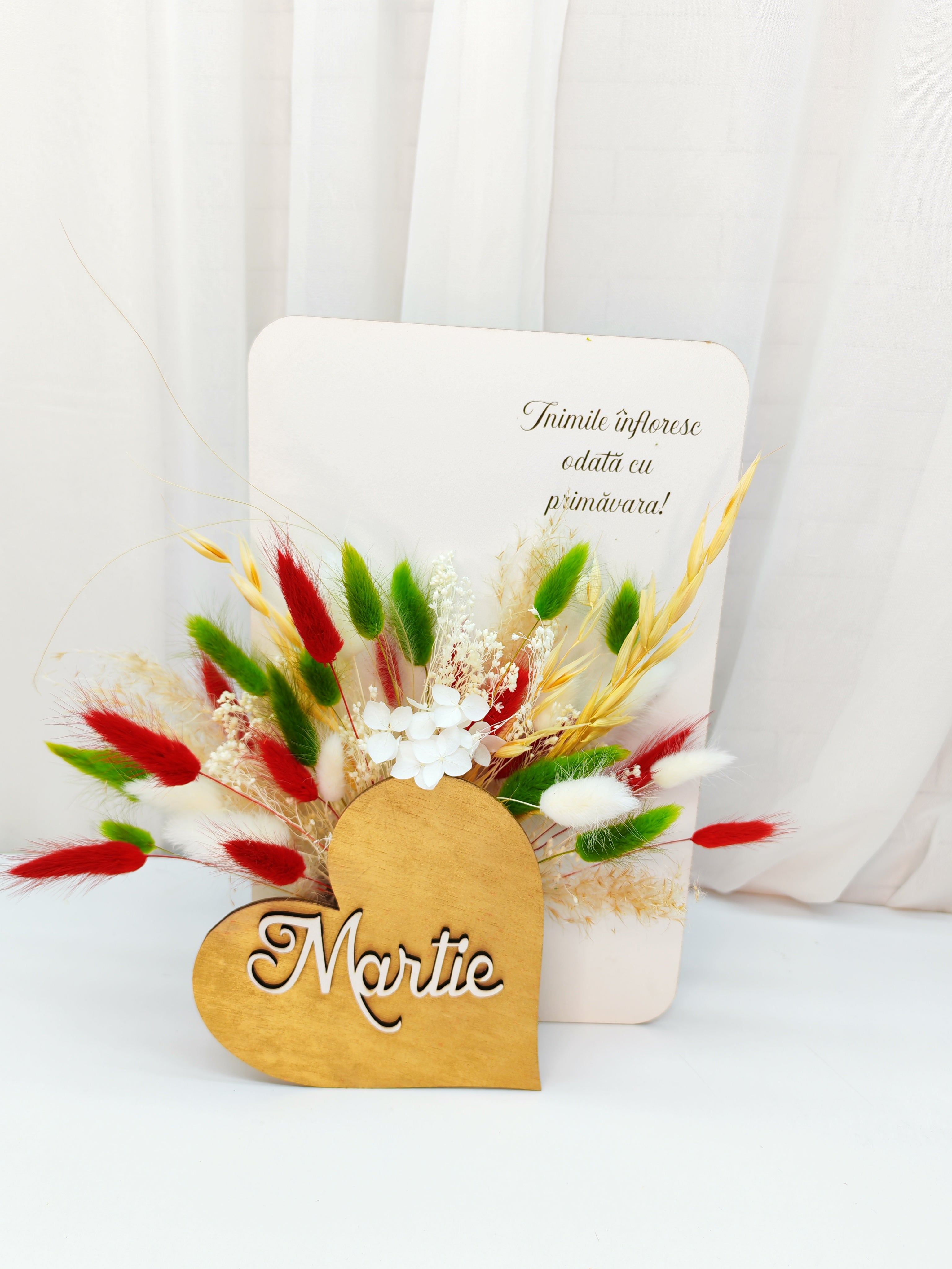 Aranjament floral Roșu