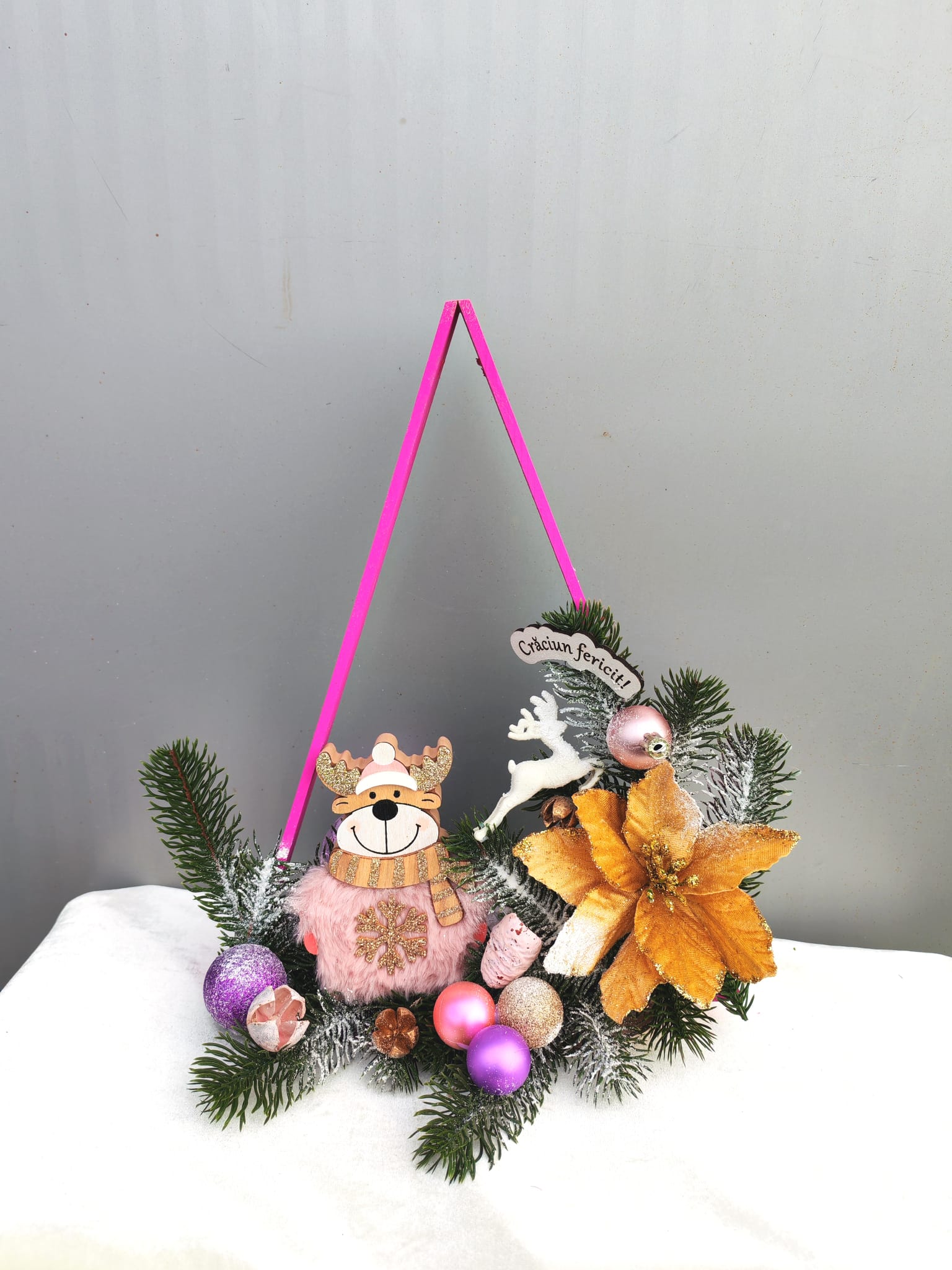 ARANJAMENT CRACIUN TRIUNGHI ROZ